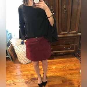 Hollister suede burgundy ultra high rise skirt, XS, new with tags